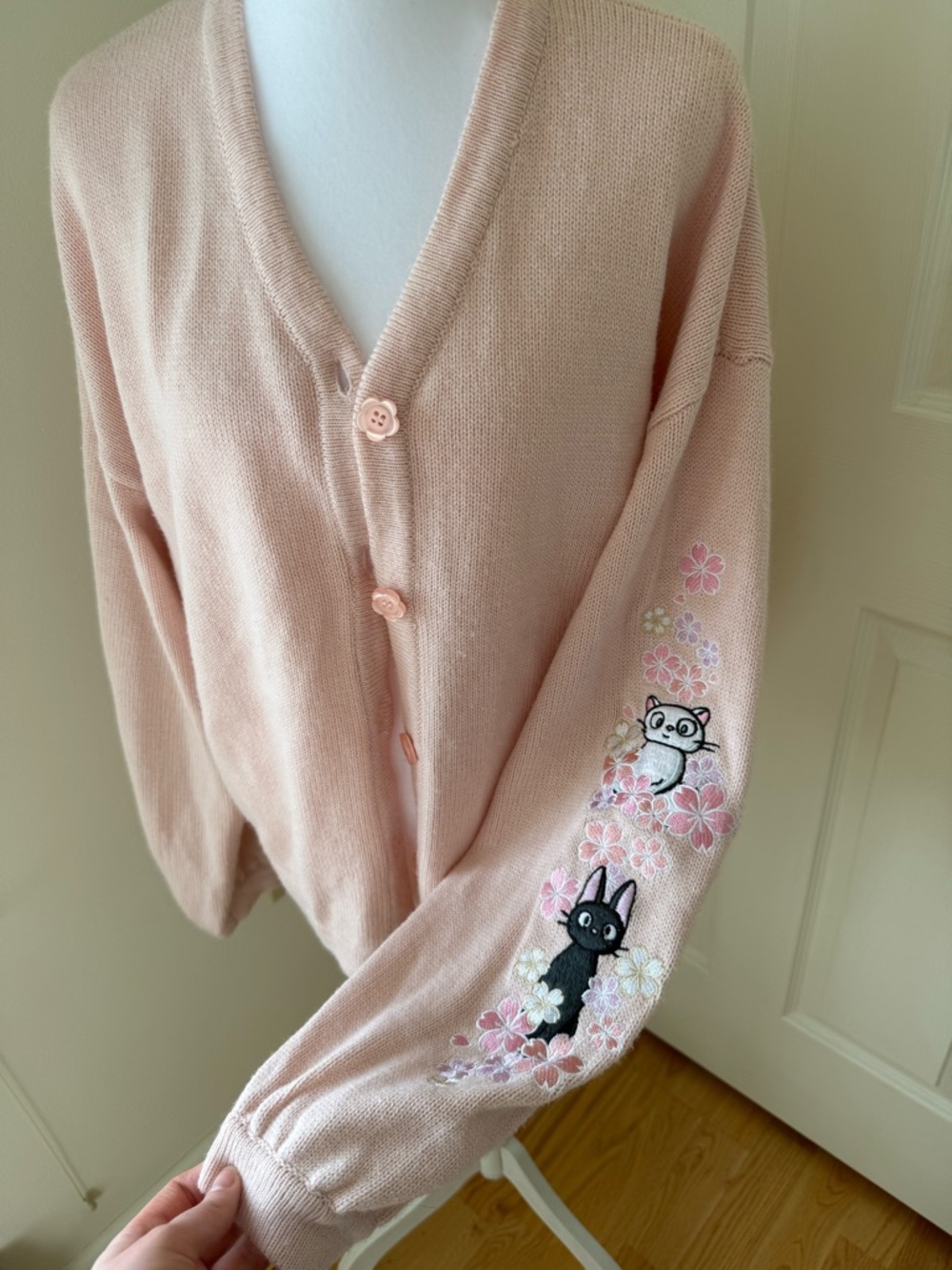 Kiki’s Delivery Service Cardigan Studio Ghibli Pink Embroidered Cat Sweater XL - Picture 5 of 11